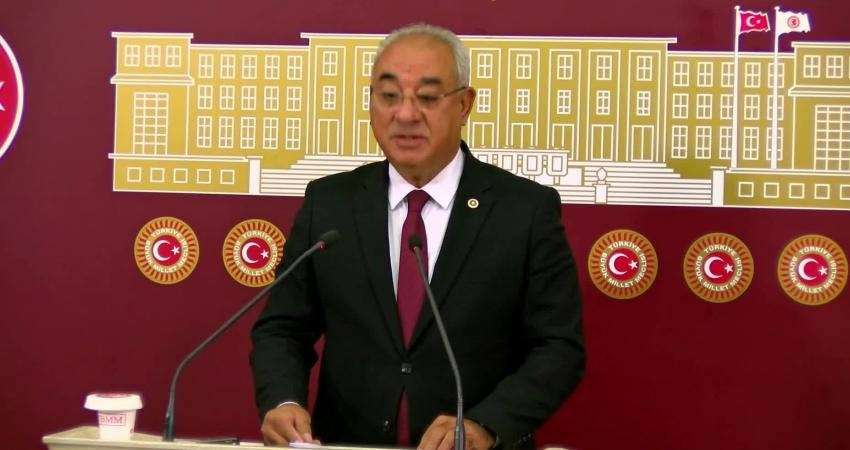 Demokratik Sol Parti (DSP) Genel Başkanı Önder Aksakal, MHP Genel