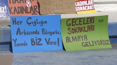 Ege Üniversitesi öğrencileri, İstanbul'da Ayşenur Halil ve İkbal Uzuner’in, Semih