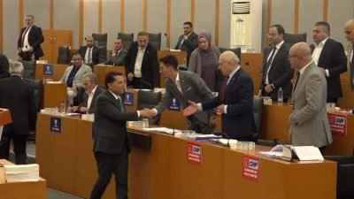 Esenyurt Belediye Başkanı Ahmet Özer, Ekim ayı Meclis toplantısında Ak