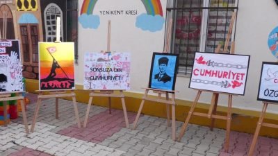 Esenyurt Belediyesi, Cumhuriyetin 101'inci yılına özel düzenlenen etkinlikte miniklerin bakış