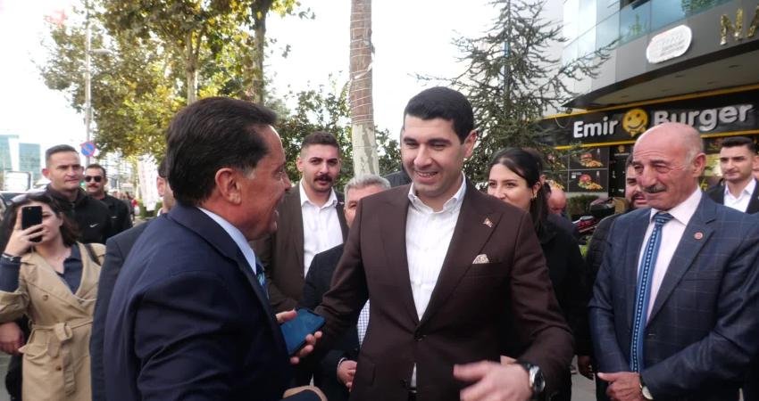 Esenyurt’ta Dünya Habitat Günü’ne özel bir panel düzenledi. Programda konuşan