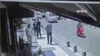 Beykoz'da 9 Temmuz’da kullandığı otomobille bir sokaktan ana caddeye çıkarken