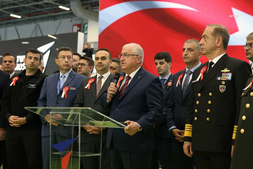 milli-savunma-bakani-guler-hainlerin-oyunlarini-bozmaya-heveslerini-kursaklarinda-birakmaya-devam-edecegiz
