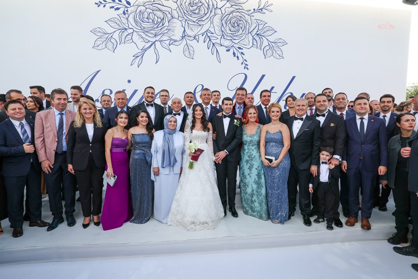 ozgur-ozel-avcilar-belediye-baskani-caykaranin-dugunune-katildi