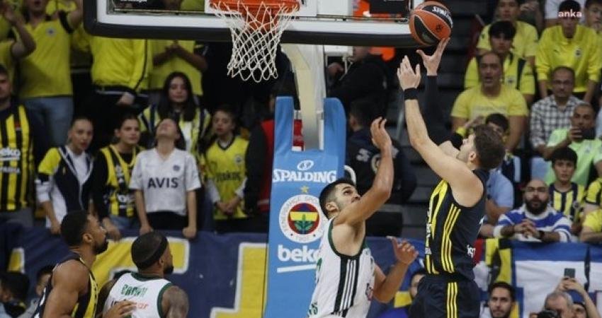 EuroLeague 5. haftasında Fenerbahçe Beko konuk ettiği Panathinaikos'a 76-81 mağlup