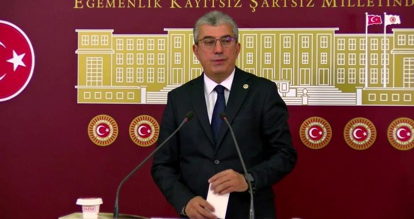 CHP Grup Başkanvekili Gökhan Günaydın, "Bu sabah 06.00 operasyonuyla Esenyurt