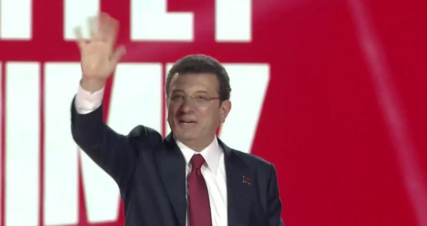 Türkiye Cumhuriyeti’nin 101. kuruluş yıldönümünü vatandaşlarla birlikte Yenikapı’da yaşayan Türkiye