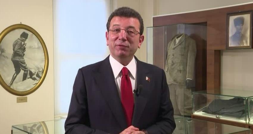 İBB Başkanı Ekrem İmamoğlu, yurttaşların 29 Ekim Cumhuriyet Bayramı'nı videolu