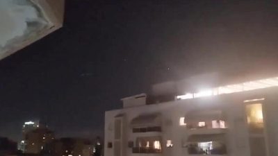 İsrail polisi, Tel Aviv'de, silahlı kişilerin ateş açması sonucu 8 kişinin