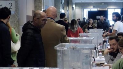 İstanbul Barosu Genel Kurulu’nda başkanlık seçimi için oy verme işlemi
