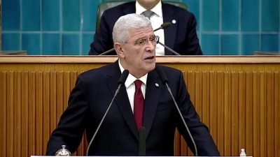 İYİ Parti Genel Başkanı Müsavat Dervişoğlu, TBMM Başkanı Numan Kurtulmuş'un