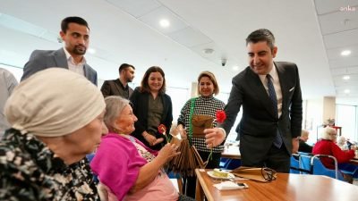Kartal Belediye Başkanı Gökhan Yüksel, 1 Ekim Dünya Yaşlılar Günü