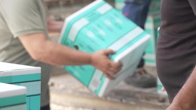 Mezitli Belediyesi tarafından yürütülen sosyal yardımlar kapsamında, ihtiyaç sahibi vatandaşlara