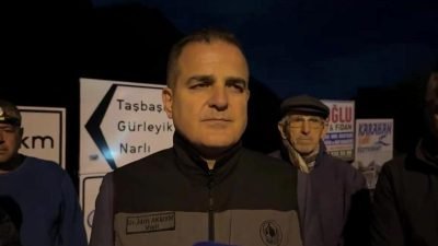 Muğla Valisi İdris Akbıyık, Dalaman'da devam eden orman yangınında 11 vatandaşın