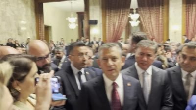 CHP Genel Başkanı Özgür Özel, erken seçim tartışmalarına ilişkin “Talep