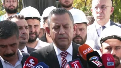 CHP Genel Başkanı Özgür Özel, işten çıkarılan Fernas Madencilik işçilerini ziyaret
