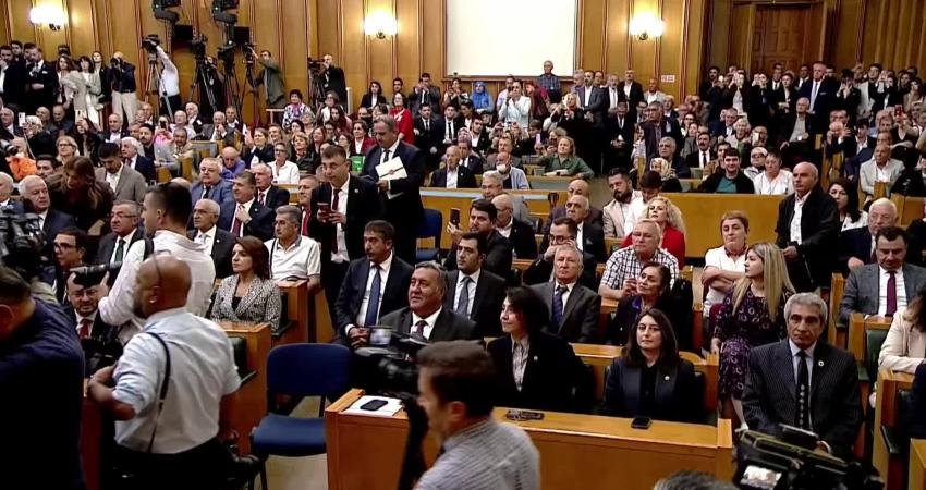 CHP Genel Başkanı Özgür Özel, Fernas işçilerinin eylemlerini değerlendirirken, "O