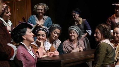 İstanbul Büyükşehir Belediyesi Şehir Tiyatroları Lucy Kirkwood’un yazdığı, Özden Gököz’ün