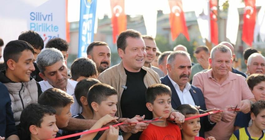 Silivri Belediye Başkanı Bora Balcıoğlu Cumhuriyet Mahallesi’nde yapımı tamamlanan Hacı