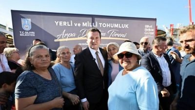 Silivri Belediyesi, Yerli ve Milli Tohumluk Arpa Dağıtım Töreni düzenledi. Silivri