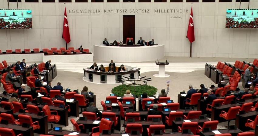 CHP Aydın Milletvekili Süleyman Bülbül, Nazilli’de Müşerref Gündoğdu Ortaokulu’nda çürük