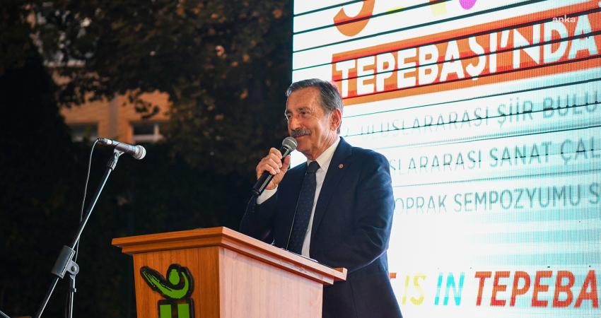 Tepebaşı Belediye Başkanı Ataç: “Eskişehir’de özel bir kültür yaratıldı” Tepebaşı Belediyesi 12. Uluslararası Eskişehir Şiir Buluşması, 13. Uluslararası Sanat