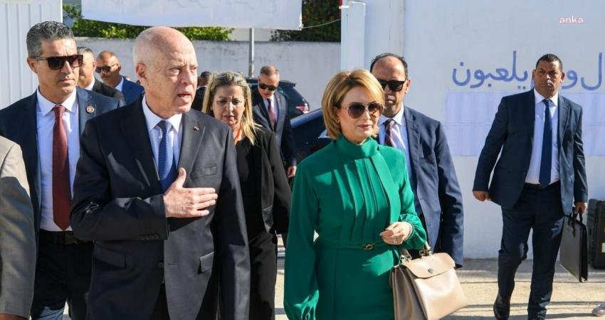 Tunus’ta dün gerçekleştirilen seçimlerde mevcut Cumhurbaşkanı Kays Said, çıkış anketi sonuçlarına