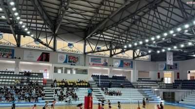 Turgutlu Belediyesi Kadın Voleybol Takımı, Gencelli İdman Yurdu ile oynadığı