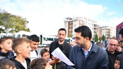 Saha ziyaretleri kapsamında Evliya Çelebi Ortaokulu’na konuk olan Tuzla Belediye