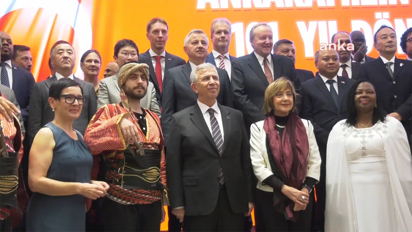 mansur-yavas-hep-birlikte-ankarayi-ornek-bir-baskent-yapma-arzusuyla-nice-yillara-ulasmayi-umuyorum