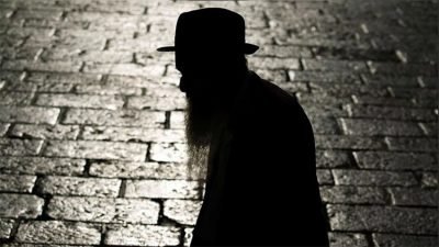 1492 yılında Engizisyon mahkemeleri tarafından yakılan Yahudileri kurtaran ve İstanbul’a