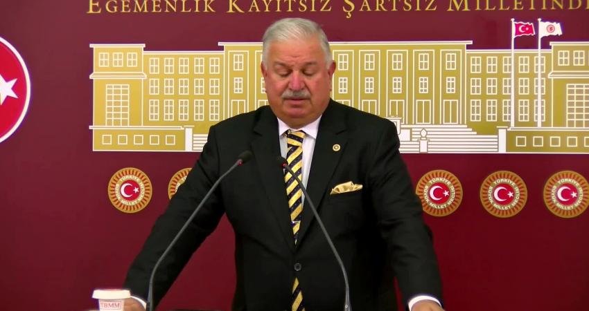 Yeniden Refah Partisi Genel Başkan Yardımcısı Doğan Bekin, CHP'li Esenyurt