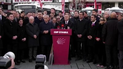 CHP Genel Başkan Yardımcıları Gökan Zeybek ile Erhan Adem, İstanbul'un