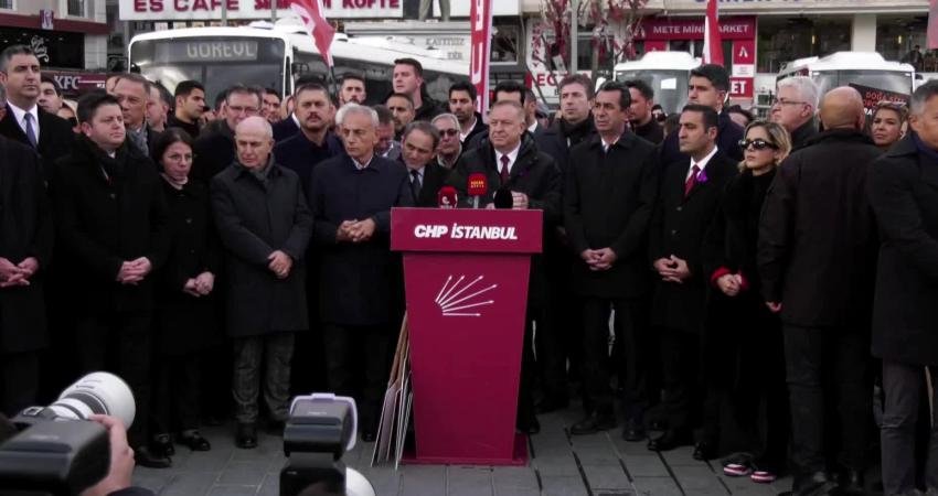 CHP Genel Başkan Yardımcıları Gökan Zeybek ile Erhan Adem, İstanbul'un