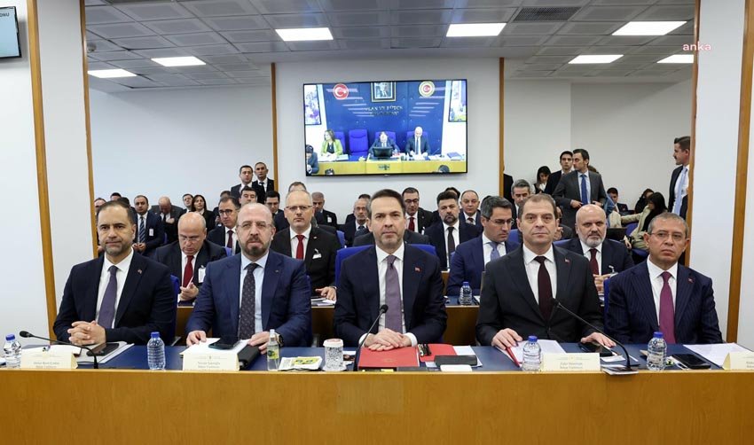 Enerji ve Tabii Kaynaklar Bakanı Alparslan Bayraktar, Bakanlığı'nın 2025 yılı