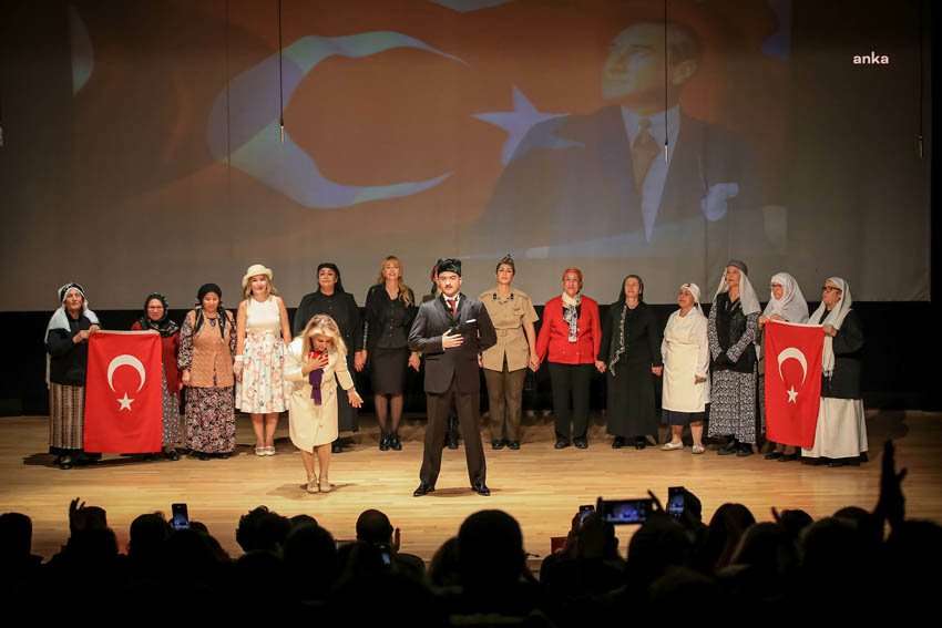 keciorende-kadina-yonelik-siddetle-uluslararasi-mucadele-gunune-ozel-oyun-sahnelendi