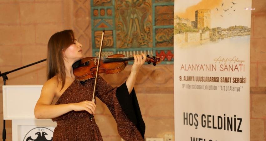 Alanya Belediyesi Yabancılar Meclisi öncülüğünde gerçekleştirilen Alanya Uluslararası Sanat Sergisi,