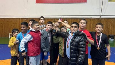 Altındağ Belediyesi Spor Kulübü'nün başarılı güreşçileri, “10 Kasım Kupası Serbest
