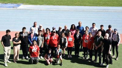 Yenimahalle Belediyesi Görme Engelliler Spor Kulübü atletizm takımı sporcuları, Konya’da
