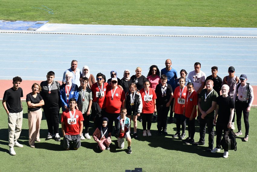 Yenimahalle Belediyesi Görme Engelliler Spor Kulübü atletizm takımı sporcuları, Konya’da