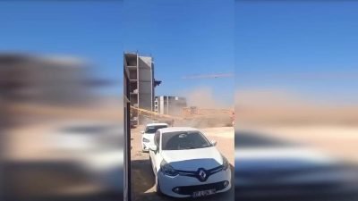 Adana’nın Seyhan ilçesinde Toplu Konut İdaresi Başkanlığı (TOKİ) inşaat çalışmaları sırasında