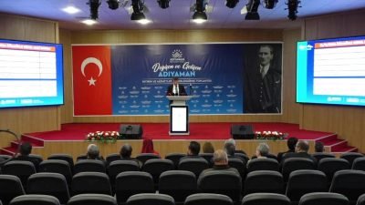 Adıyaman Belediye Başkanı Abdurrahman Tutdere, Yatırım ve Hizmetler Değerlendirme Toplantısı’nda