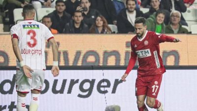 Antalyaspor Süper Lig'in 14. haftasında konuk ettiği Sivasspor’u 2-1 mağlup etti