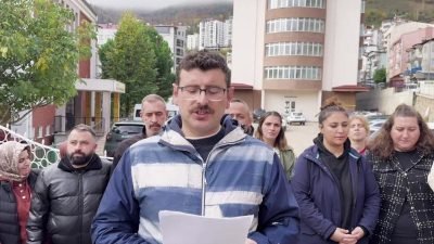 Artvin’de özel gereksinimli çocukların velileri, çocuklarının eğitim aldığı Halk Eğitim