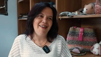 Atabutik’in üretici kadınlarından 51 yaşındaki Dilek Öncevarlık, Ataşehir Belediyesi’nin hazırlayıp