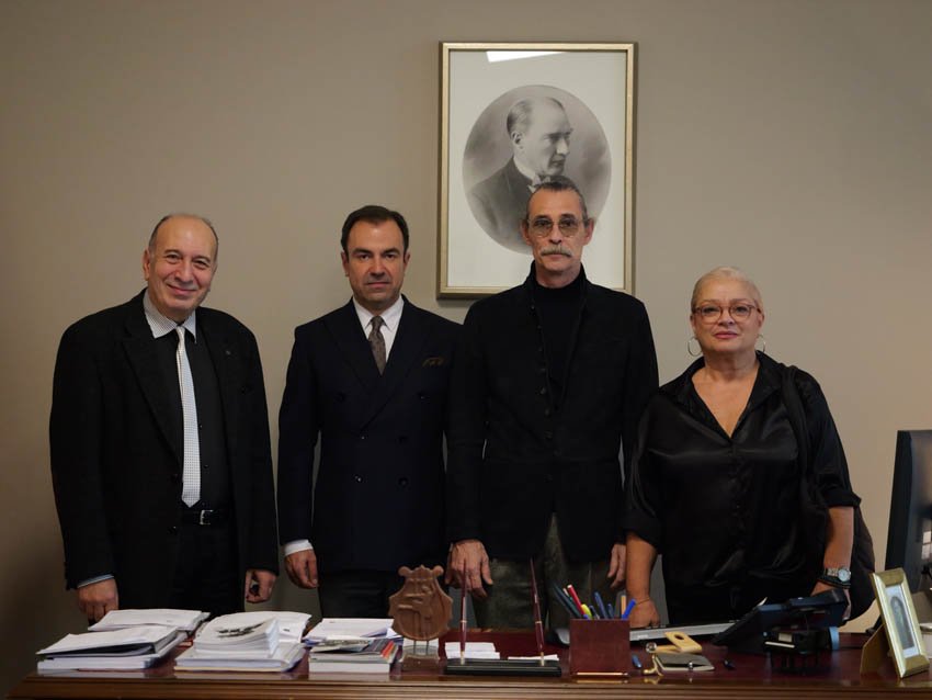 baskan-besikcioglu-hacettepe-universitesi-ogrencileri-ile-bir-araya-geldi