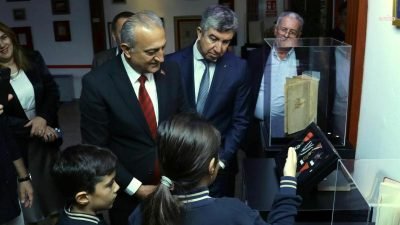 Çocukların Büyük Önder Mustafa Kemal Atatürk’ün yaşamını, devrimlerini ve Türkiye