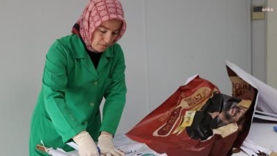 Beykoz’da “Atıklar Çantaya, Engelliler Hayata” projesiyle kullanım süresi dolan afişler