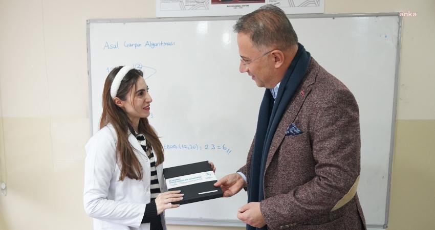 Beylikdüzü Belediye Başkanı Mehmet Murat Çalık, 24 Kasım Öğretmenler Günü