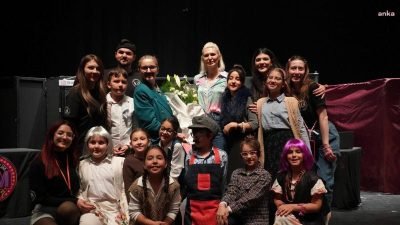 Bilecik Belediyesi tarafından "Tiyatroda Buluşalım" sloganıyla çocuklar için "Sponsorum Kim Olsun?",